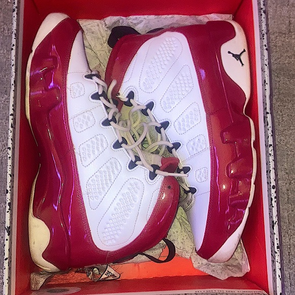 Gym red Jordan 9s - Picture 4 of 4